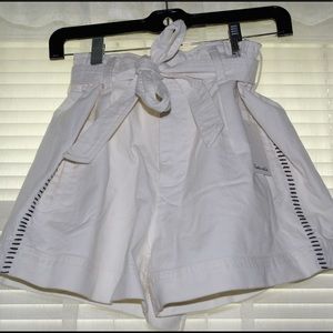 SPLENDID WHITE/CREME SHORTS